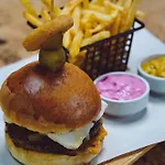 Hotel Base Bunglows Olympos