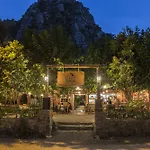Base Bunglows Olympos