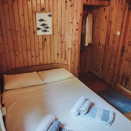 Base Bunglows 홈스테이