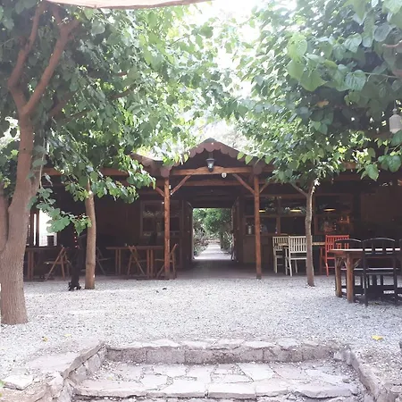 Base Bunglows * Olympos