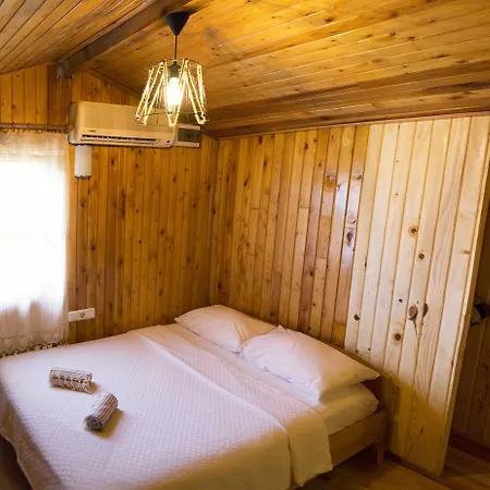 Hotel Base 3*