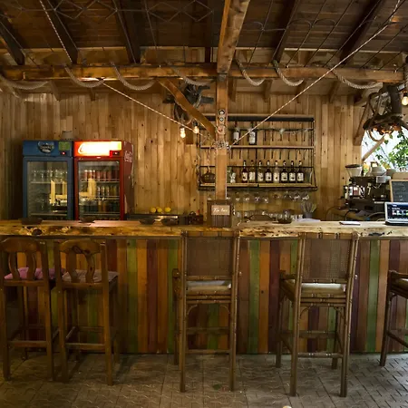 Base 3* Olympos